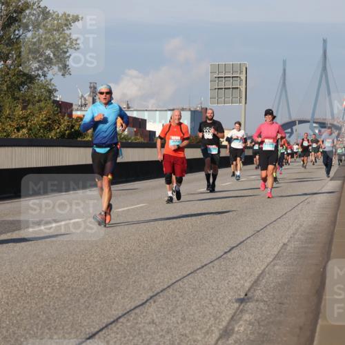 03.10.2025 - Köhlbrandbrückenlauf Luisa Fischer http://msf.ph/oto/9007405 03.10.2025 10:49:10 Position 3  meine-sportfotos.de
