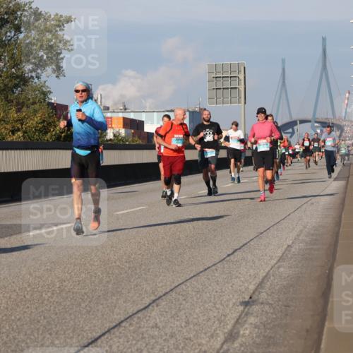 03.10.2025 - Köhlbrandbrückenlauf Luisa Fischer http://msf.ph/oto/9007414 03.10.2025 10:49:10 Position 3  meine-sportfotos.de