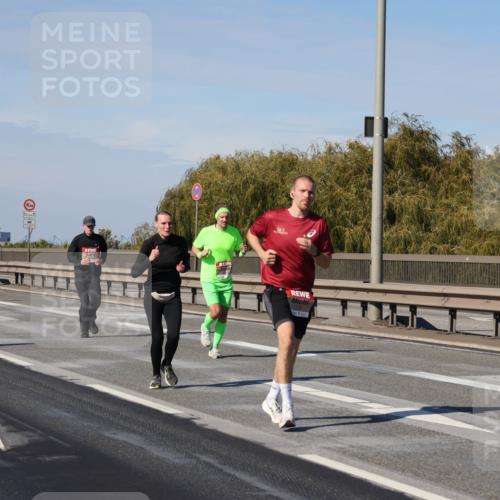 03.10.2025 - Köhlbrandbrückenlauf Julia Fischer http://msf.ph/oto/9007418 03.10.2025 12:47:21 Position 3 12 meine-sportfotos.de
