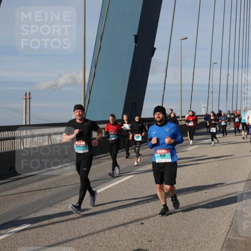 03.10.2025 - Köhlbrandbrückenlauf Julia Fischer http://msf.ph/oto/9007439 03.10.2025 09:59:49 Position 2 3443 meine-sportfotos.de