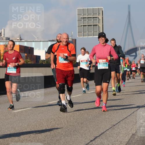 03.10.2025 - Köhlbrandbrückenlauf Luisa Fischer http://msf.ph/oto/9007442 03.10.2025 10:49:12 Position 3 2998, 1123 meine-sportfotos.de