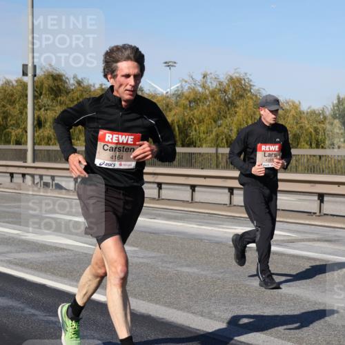 03.10.2025 - Köhlbrandbrückenlauf Julia Fischer http://msf.ph/oto/9007456 03.10.2025 12:47:26 Position 3 4164, 4319 meine-sportfotos.de