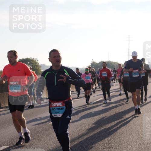 03.10.2025 - Köhlbrandbrückenlauf Fabian Wolf http://msf.ph/oto/9007468 03.10.2025 09:20:13 Position 3 1973, 1805 meine-sportfotos.de