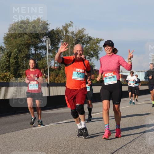 03.10.2025 - Köhlbrandbrückenlauf Luisa Fischer http://msf.ph/oto/9007505 03.10.2025 10:49:16 Position 3 3305, 1123 meine-sportfotos.de