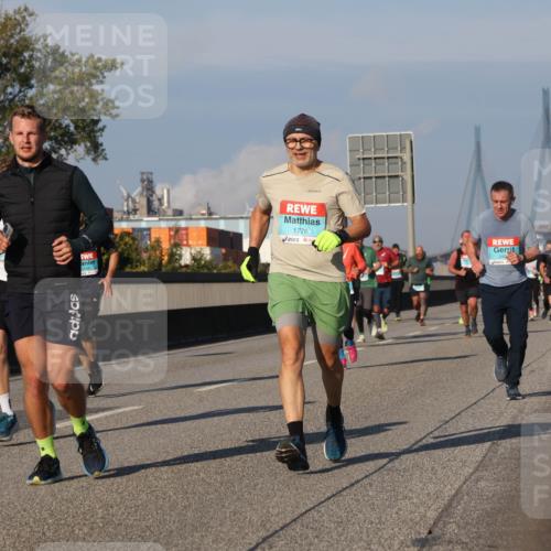 03.10.2025 - Köhlbrandbrückenlauf Luisa Fischer http://msf.ph/oto/9007565 03.10.2025 10:49:20 Position 3 3139, 1776 meine-sportfotos.de