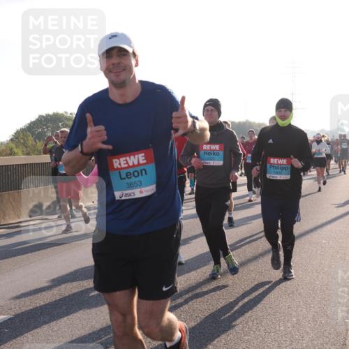 03.10.2025 - Köhlbrandbrückenlauf Fabian Wolf http://msf.ph/oto/9007568 03.10.2025 09:20:15 Position 3 3653, 2323, 1833 meine-sportfotos.de