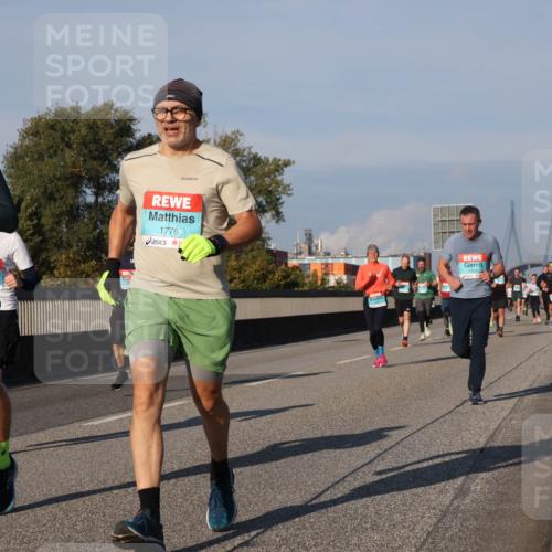 03.10.2025 - Köhlbrandbrückenlauf Luisa Fischer http://msf.ph/oto/9007593 03.10.2025 10:49:22 Position 3 1776 meine-sportfotos.de