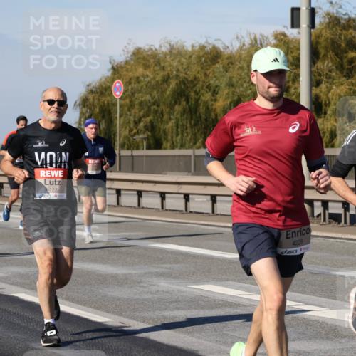 03.10.2025 - Köhlbrandbrückenlauf Julia Fischer http://msf.ph/oto/9007598 03.10.2025 12:47:48 Position 3 4177, 4228, 6042 meine-sportfotos.de