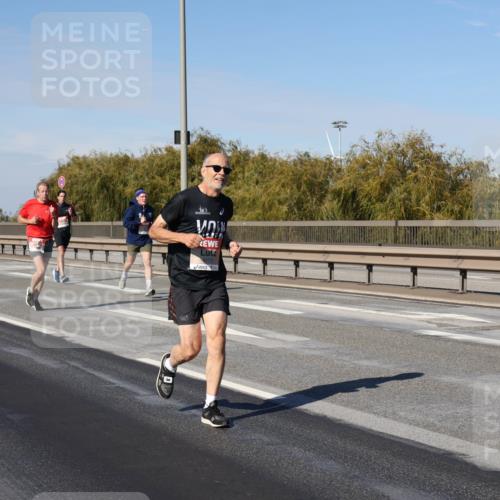 03.10.2025 - Köhlbrandbrückenlauf Julia Fischer http://msf.ph/oto/9007607 03.10.2025 12:47:50 Position 3 4177 meine-sportfotos.de