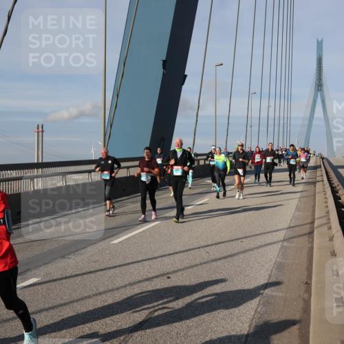 03.10.2025 - Köhlbrandbrückenlauf Julia Fischer http://msf.ph/oto/9007608 03.10.2025 10:00:32 Position 2 3604 meine-sportfotos.de