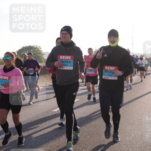 03.10.2025 - Köhlbrandbrückenlauf Fabian Wolf http://msf.ph/oto/9007613 03.10.2025 09:20:16 Position 3 39, 2323, 1833 meine-sportfotos.de