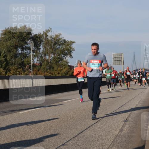 03.10.2025 - Köhlbrandbrückenlauf Luisa Fischer http://msf.ph/oto/9007616 03.10.2025 10:49:23 Position 3 3139, 3404 meine-sportfotos.de