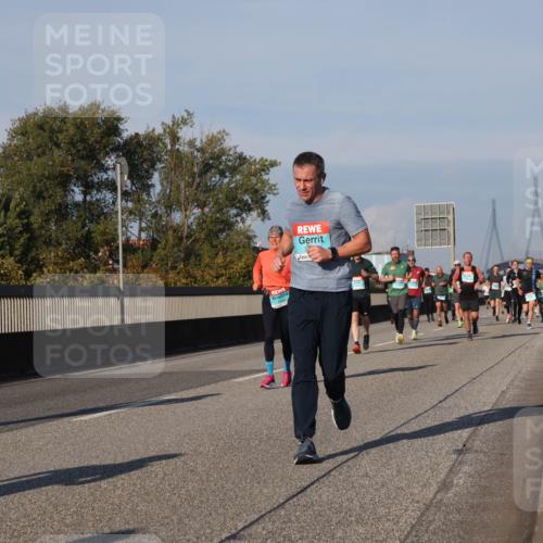 03.10.2025 - Köhlbrandbrückenlauf Luisa Fischer http://msf.ph/oto/9007621 03.10.2025 10:49:23 Position 3  meine-sportfotos.de