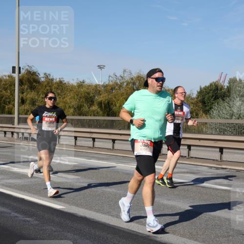 03.10.2025 - Köhlbrandbrückenlauf Julia Fischer http://msf.ph/oto/9007652 03.10.2025 12:48:05 Position 3 6601, 6707 meine-sportfotos.de