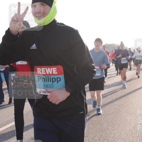03.10.2025 - Köhlbrandbrückenlauf Fabian Wolf http://msf.ph/oto/9007661 03.10.2025 09:20:17 Position 3 1833 meine-sportfotos.de