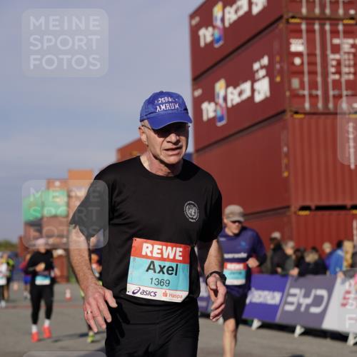03.10.2025 - Köhlbrandbrückenlauf Michael Burmester http://msf.ph/oto/9007663 03.10.2025 10:09:12 Ziel 1163, 1250, 1369, 1391, 1419, 1478, 1507, 1600, 2677, 3006, 3010, 3743 meine-sportfotos.de