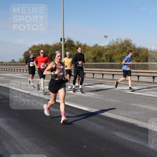 03.10.2025 - Köhlbrandbrückenlauf Julia Fischer http://msf.ph/oto/9007680 03.10.2025 12:48:09 Position 3  meine-sportfotos.de