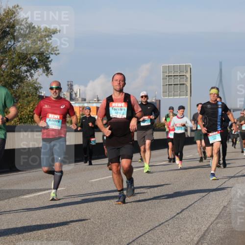 03.10.2025 - Köhlbrandbrückenlauf Luisa Fischer http://msf.ph/oto/9007694 03.10.2025 10:49:29 Position 3 1105, 2995, 1274 meine-sportfotos.de