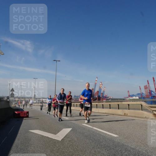 03.10.2025 - Köhlbrandbrückenlauf Matties Gatica Varas http://msf.ph/oto/9007706 03.10.2025 13:03:19 Position 2  meine-sportfotos.de