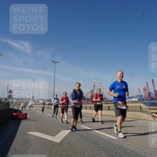 03.10.2025 - Köhlbrandbrückenlauf Matties Gatica Varas http://msf.ph/oto/9007724 03.10.2025 13:03:21 Position 2  meine-sportfotos.de