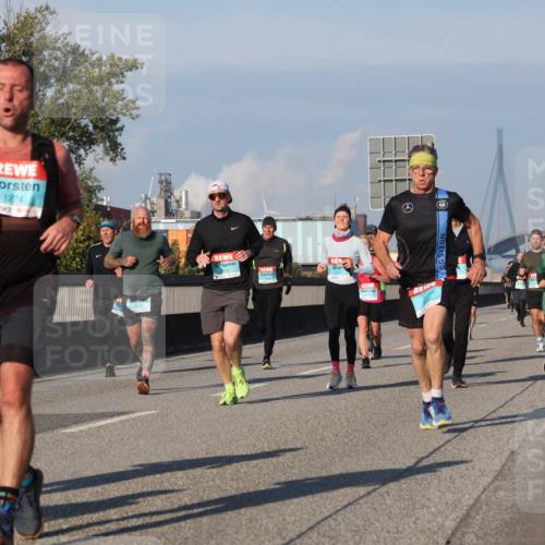 03.10.2025 - Köhlbrandbrückenlauf Luisa Fischer http://msf.ph/oto/9007726 03.10.2025 10:49:31 Position 3 1274, 20 meine-sportfotos.de