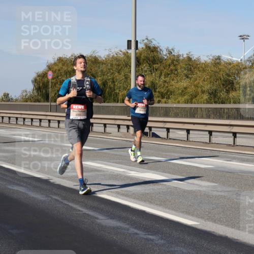 03.10.2025 - Köhlbrandbrückenlauf Julia Fischer http://msf.ph/oto/9007730 03.10.2025 12:48:21 Position 3  meine-sportfotos.de