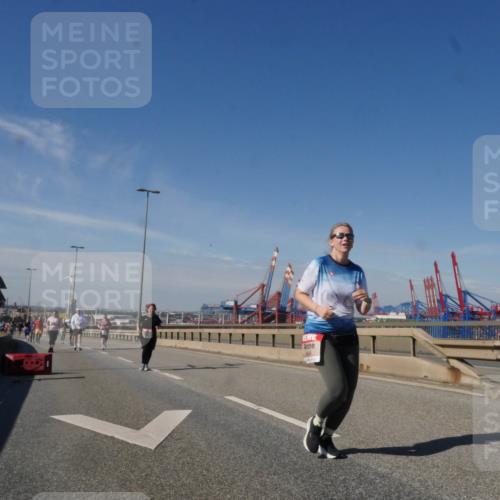 03.10.2025 - Köhlbrandbrückenlauf Matties Gatica Varas http://msf.ph/oto/9007781 03.10.2025 13:03:25 Position 2  meine-sportfotos.de