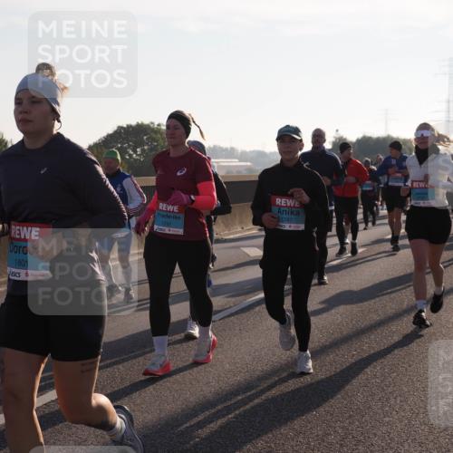 03.10.2025 - Köhlbrandbrückenlauf Fabian Wolf http://msf.ph/oto/9007785 03.10.2025 09:20:20 Position 3 1801, 1591, 1747, 3723 meine-sportfotos.de
