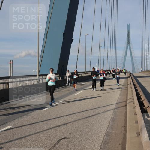 03.10.2025 - Köhlbrandbrückenlauf Julia Fischer http://msf.ph/oto/9007792 03.10.2025 10:01:18 Position 2  meine-sportfotos.de