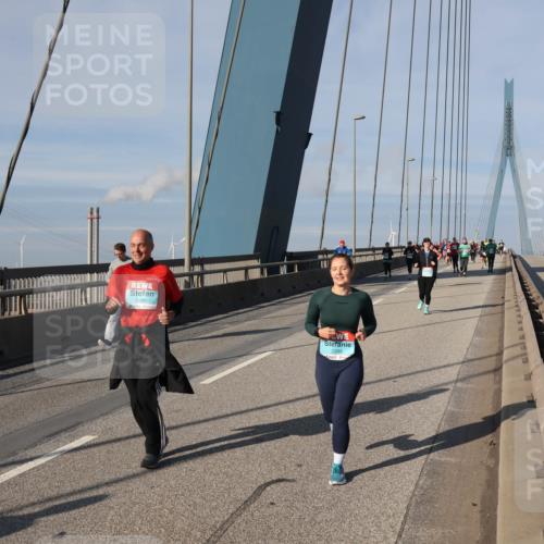 03.10.2025 - Köhlbrandbrückenlauf Julia Fischer http://msf.ph/oto/9007808 03.10.2025 10:01:25 Position 2 2388 meine-sportfotos.de