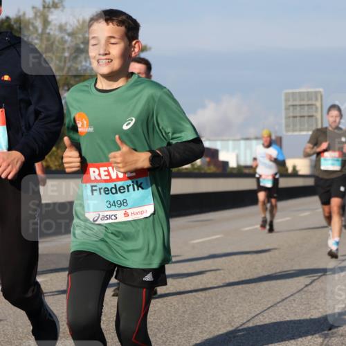 03.10.2025 - Köhlbrandbrückenlauf Luisa Fischer http://msf.ph/oto/9007810 03.10.2025 10:49:37 Position 3 1216, 3498 meine-sportfotos.de