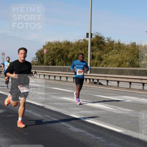 03.10.2025 - Köhlbrandbrückenlauf Julia Fischer http://msf.ph/oto/9007830 03.10.2025 12:48:35 Position 3  meine-sportfotos.de