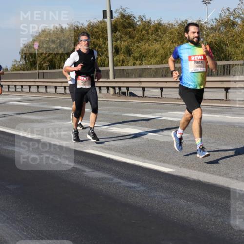 03.10.2025 - Köhlbrandbrückenlauf Julia Fischer http://msf.ph/oto/9007839 03.10.2025 12:48:39 Position 3 4737, 6478 meine-sportfotos.de