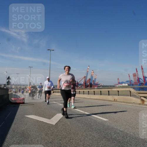 03.10.2025 - Köhlbrandbrückenlauf Matties Gatica Varas http://msf.ph/oto/9007848 03.10.2025 13:03:34 Position 2  meine-sportfotos.de