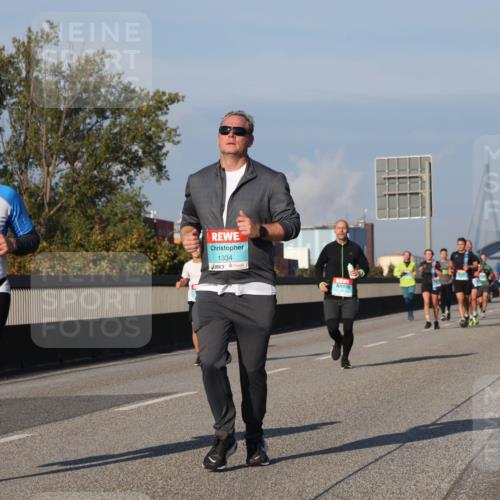 03.10.2025 - Köhlbrandbrückenlauf Luisa Fischer http://msf.ph/oto/9007890 03.10.2025 10:49:42 Position 3 41, 1116, 1334 meine-sportfotos.de