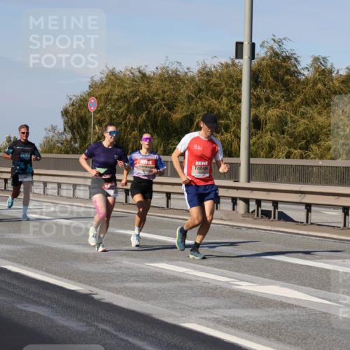 03.10.2025 - Köhlbrandbrückenlauf Julia Fischer http://msf.ph/oto/9007908 03.10.2025 12:48:51 Position 3 12, 5 meine-sportfotos.de