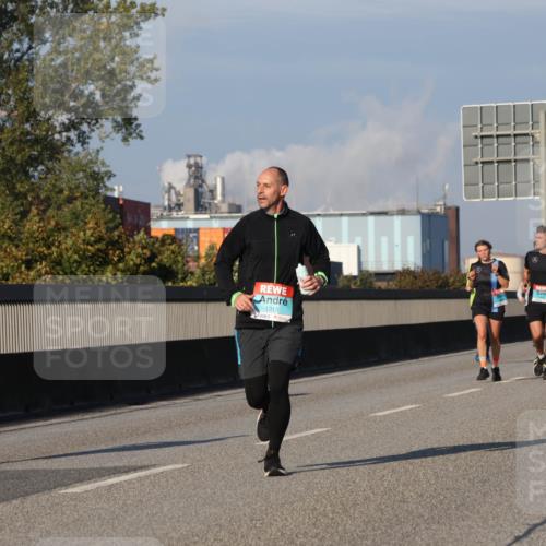 03.10.2025 - Köhlbrandbrückenlauf Luisa Fischer http://msf.ph/oto/9007918 03.10.2025 10:49:44 Position 3 1878, 1313 meine-sportfotos.de