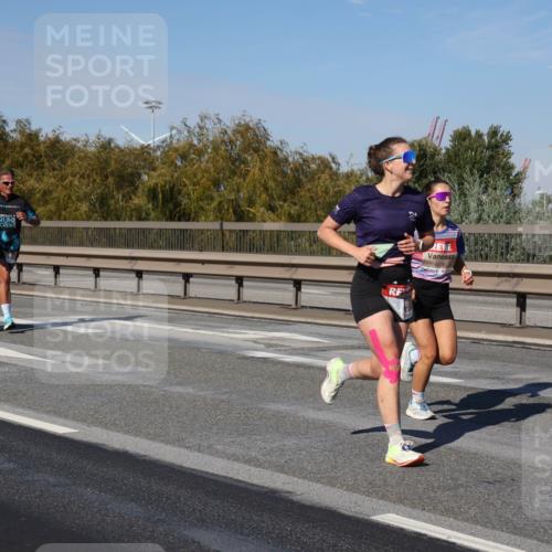 03.10.2025 - Köhlbrandbrückenlauf Julia Fischer http://msf.ph/oto/9007927 03.10.2025 12:48:55 Position 3 2, 4206 meine-sportfotos.de