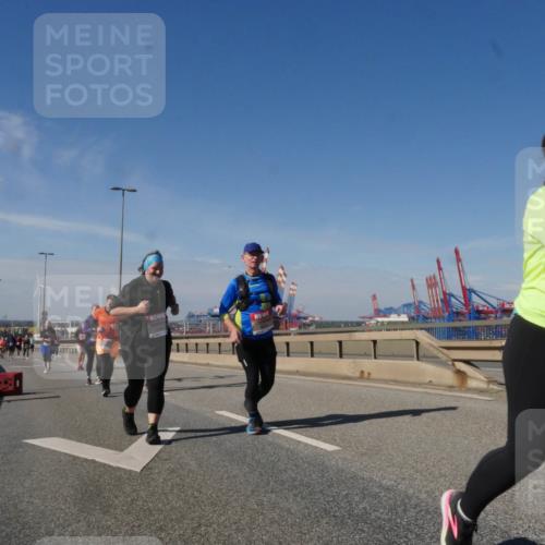 03.10.2025 - Köhlbrandbrückenlauf Matties Gatica Varas http://msf.ph/oto/9007934 03.10.2025 13:03:40 Position 2  meine-sportfotos.de