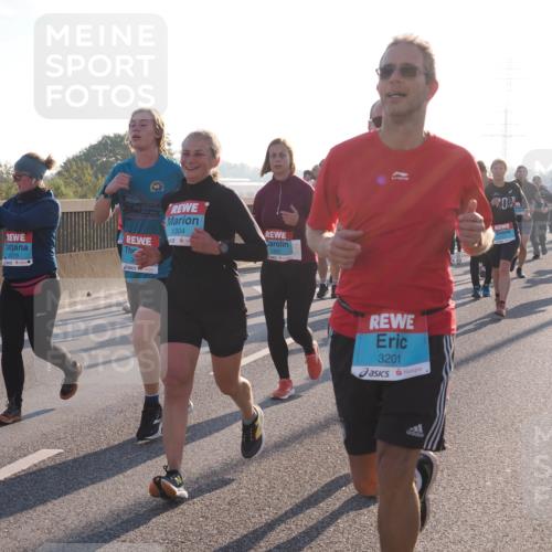 03.10.2025 - Köhlbrandbrückenlauf Fabian Wolf http://msf.ph/oto/9007991 03.10.2025 09:20:27 Position 3 1304, 1597, 2079, 3201 meine-sportfotos.de