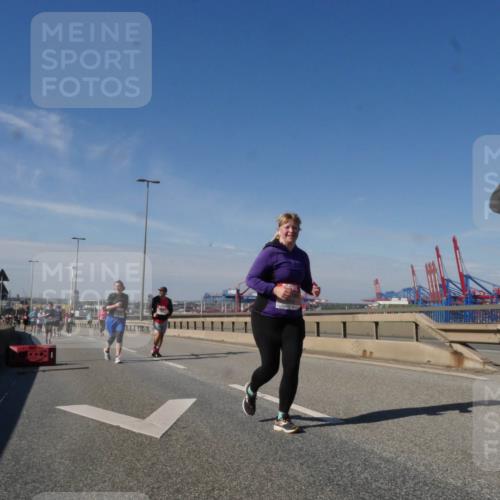 03.10.2025 - Köhlbrandbrückenlauf Matties Gatica Varas http://msf.ph/oto/9007993 03.10.2025 13:03:44 Position 2  meine-sportfotos.de