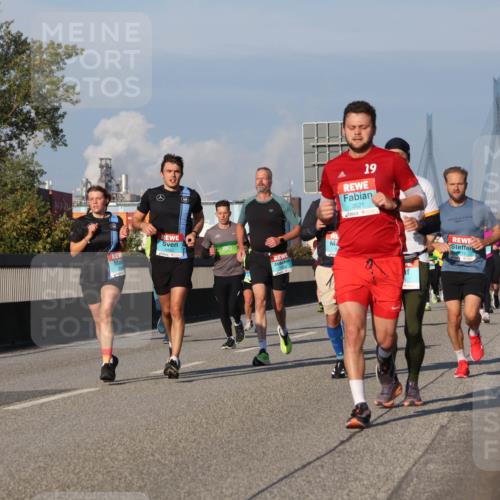 03.10.2025 - Köhlbrandbrückenlauf Luisa Fischer http://msf.ph/oto/9008013 03.10.2025 10:49:50 Position 3 19, 3521 meine-sportfotos.de