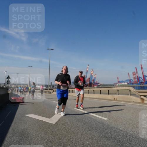 03.10.2025 - Köhlbrandbrückenlauf Matties Gatica Varas http://msf.ph/oto/9008044 03.10.2025 13:03:48 Position 2  meine-sportfotos.de