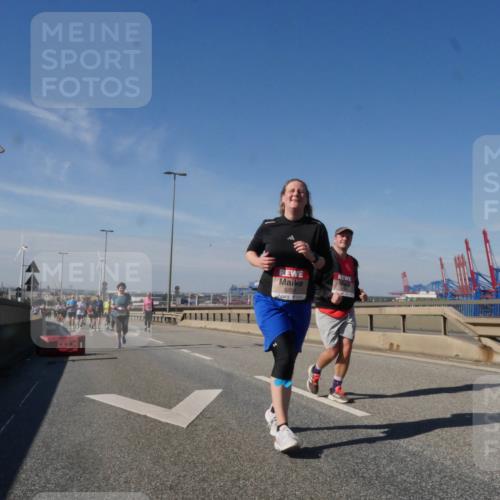 03.10.2025 - Köhlbrandbrückenlauf Matties Gatica Varas http://msf.ph/oto/9008056 03.10.2025 13:03:48 Position 2 5250 meine-sportfotos.de