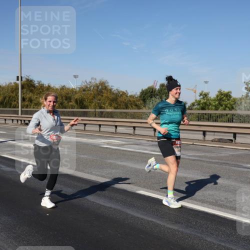 03.10.2025 - Köhlbrandbrückenlauf Julia Fischer http://msf.ph/oto/9008084 03.10.2025 12:49:35 Position 3 2025 meine-sportfotos.de