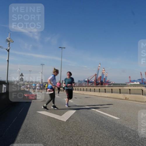 03.10.2025 - Köhlbrandbrückenlauf Matties Gatica Varas http://msf.ph/oto/9008095 03.10.2025 13:03:51 Position 2  meine-sportfotos.de