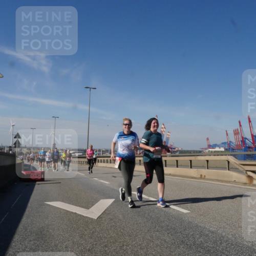03.10.2025 - Köhlbrandbrückenlauf Matties Gatica Varas http://msf.ph/oto/9008107 03.10.2025 13:03:52 Position 2  meine-sportfotos.de
