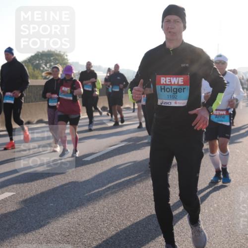 03.10.2025 - Köhlbrandbrückenlauf Fabian Wolf http://msf.ph/oto/9008127 03.10.2025 09:20:34 Position 3 1192, 2929 meine-sportfotos.de