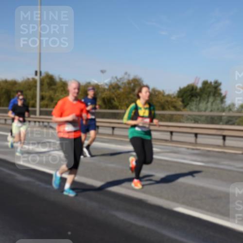 03.10.2025 - Köhlbrandbrückenlauf Julia Fischer http://msf.ph/oto/9008135 03.10.2025 12:49:41 Position 3  meine-sportfotos.de