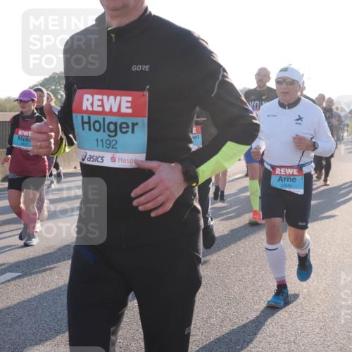 03.10.2025 - Köhlbrandbrückenlauf Fabian Wolf http://msf.ph/oto/9008151 03.10.2025 09:20:34 Position 3 2017, 3706, 1192, 2929 meine-sportfotos.de